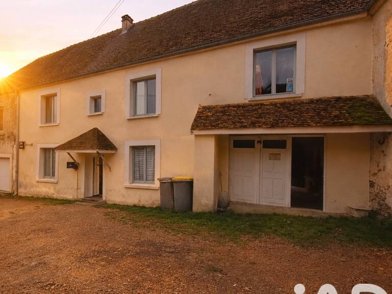 Vente Maison/villa 8 pièces — photo 1