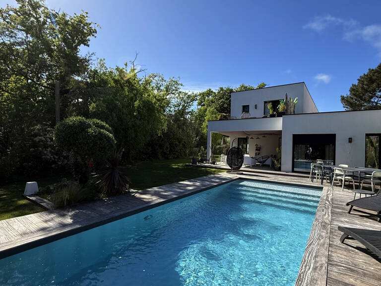 Villa contemporaine de 250m2 sur 1121m2 parcelle garage pisc — photo 1