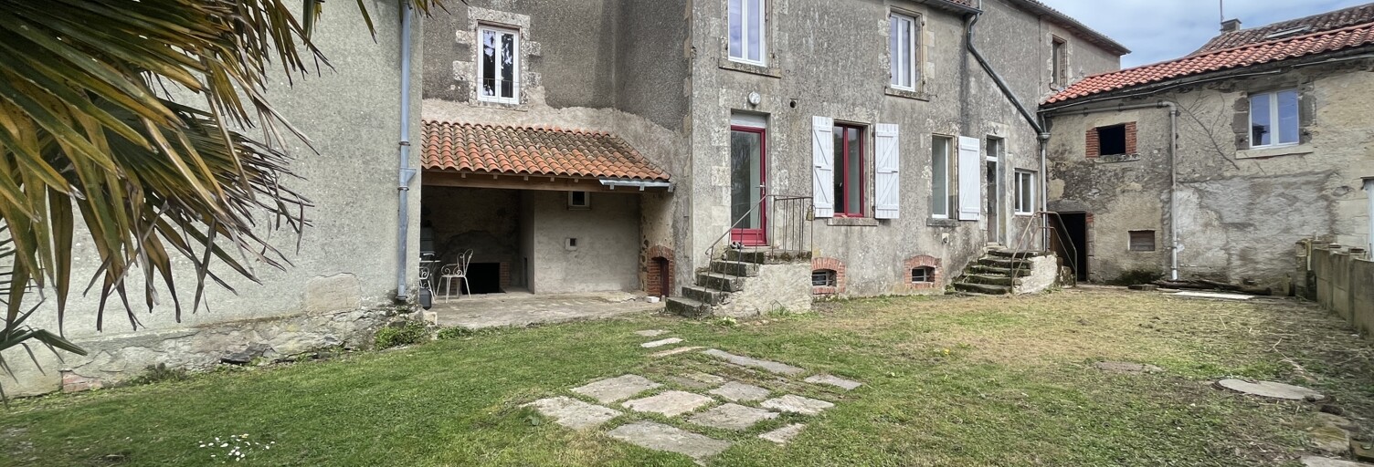 Maison 6 Pièces 152 m² à vendre à Montournais (85700)