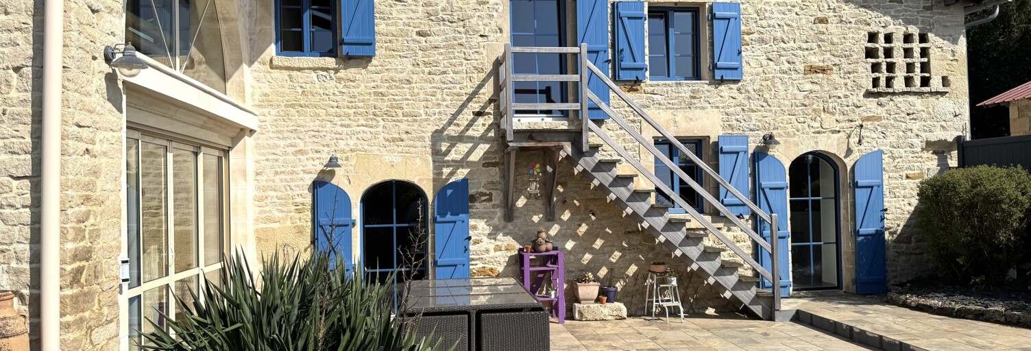 Maison 5 Pièces 211 m² à vendre à Fressines (79370)