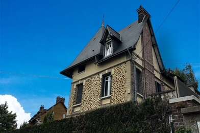 Maison 8 pièces 720000 €