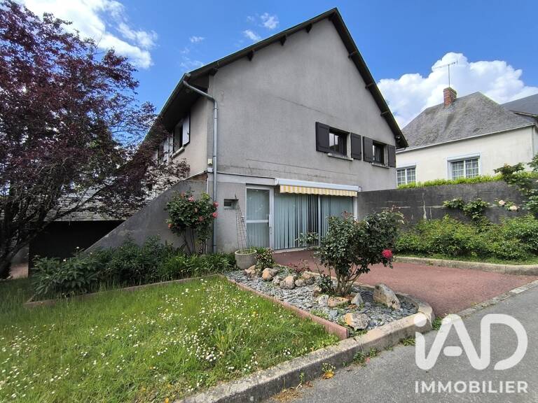 Vente Maison/villa 8 pièces — photo 1