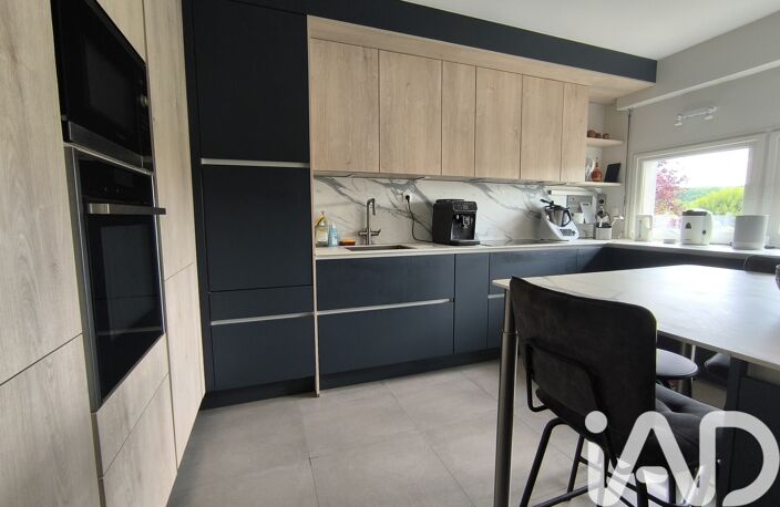 Vente Maison/villa 8 pièces — photo 2