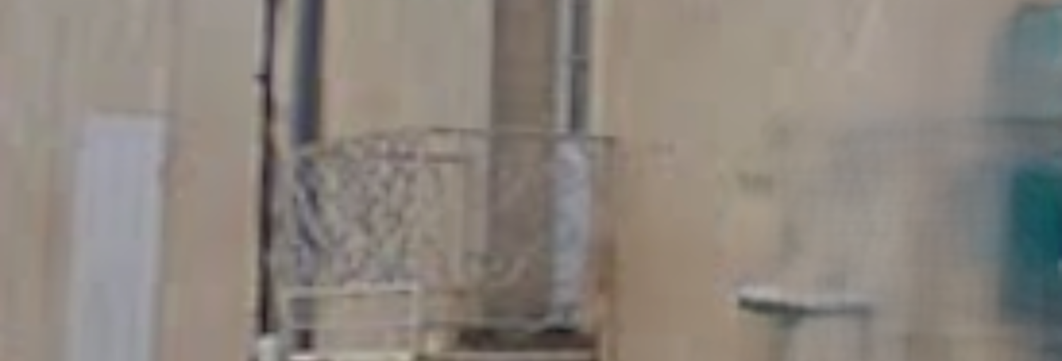 Immeuble  180 m² à vendre à Théziers (30390)