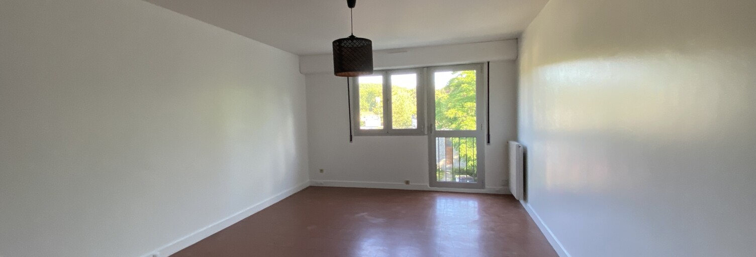 Appartement 1 Pièce 27 m² à louer à Orsay (91400)