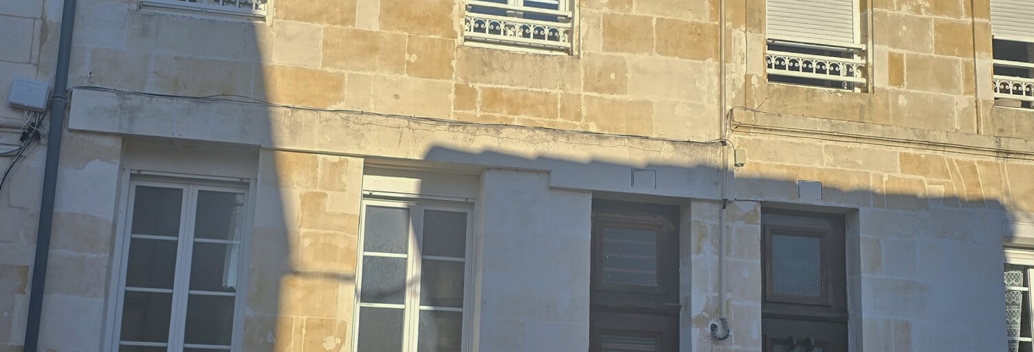 Immeuble  226 m² à vendre à Jonzac (17500)