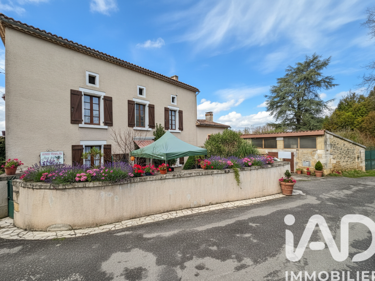Vente Maison/villa 8 pièces — photo 1