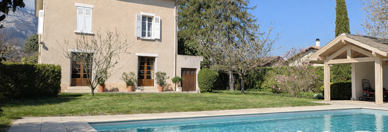 Maison 8 Pièces 196 m² à vendre à Vif (38450)