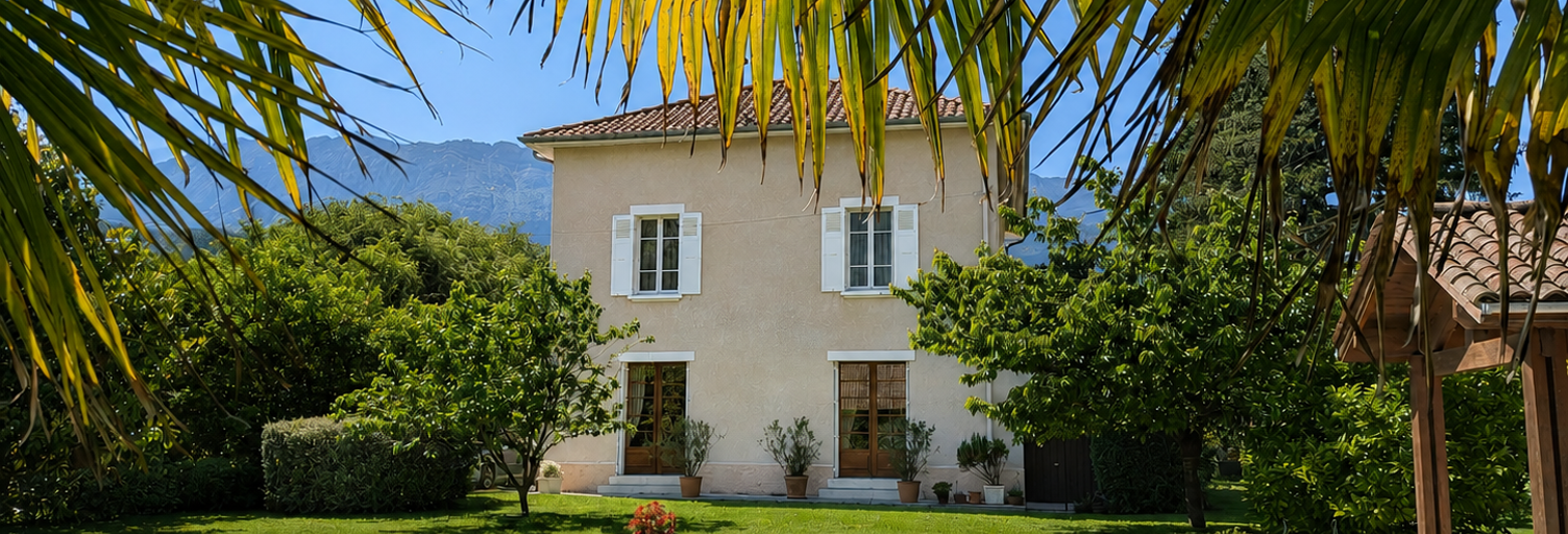 Maison 8 Pièces 196 m² à vendre à Vif (38450)