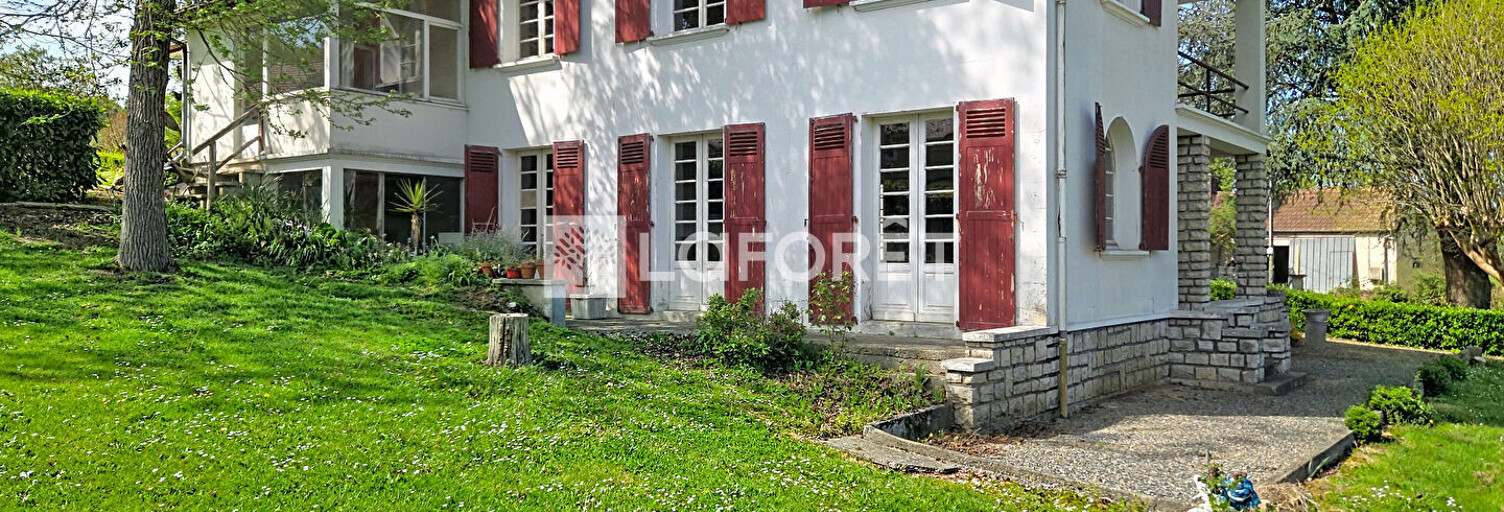 Maison 8 Pièces 199 m² à vendre à Orthez (64300)