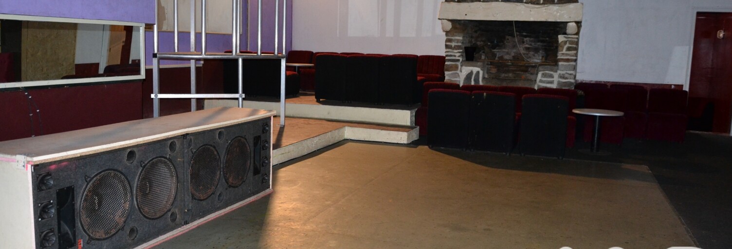 Immeuble  250 m² à vendre à Châteaulin (29150)