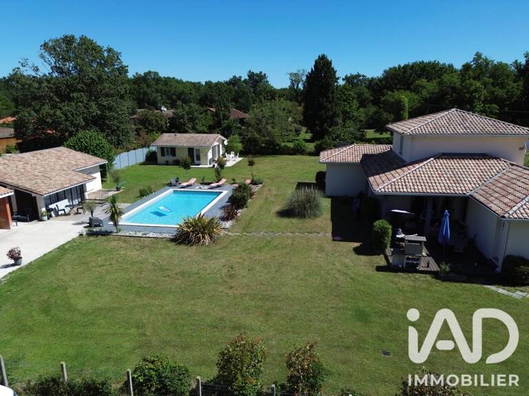 Vente Maison/villa 10 pièces — photo 1
