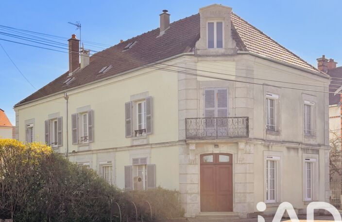 Vente Maison/villa 9 pièces — photo 2