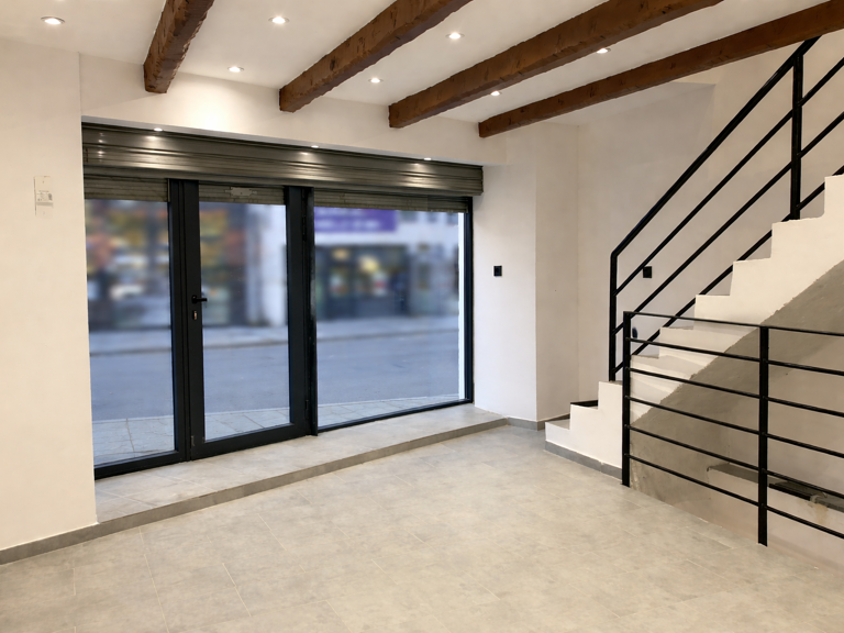 Local commercial 80 m2 — Marseille 3e (Belle de Mai) — photo 1