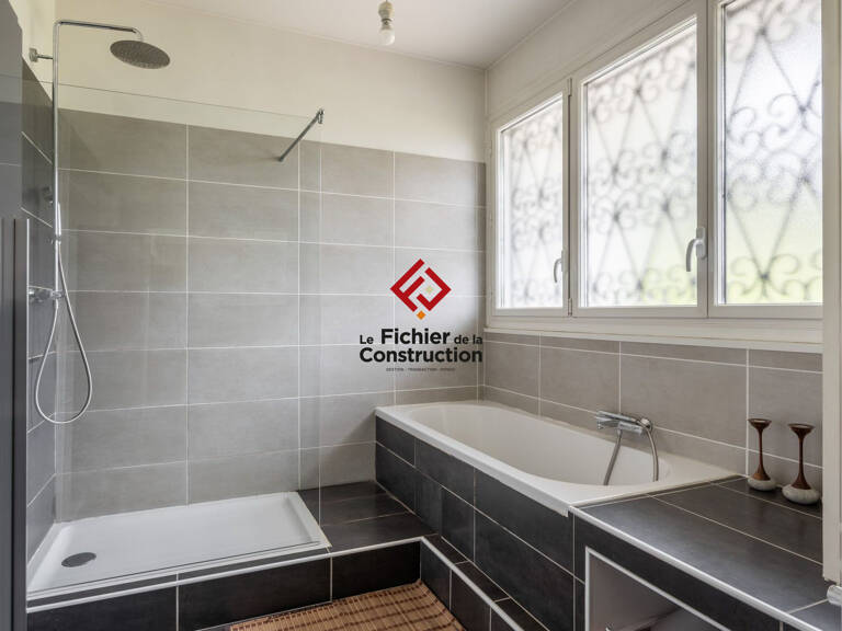 Maison Familliale secteur recherche Montfleury — photo 1