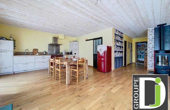 Maison mitoyenne à vendre à Etoile-sur-Rhône, avec garage et — photo 3