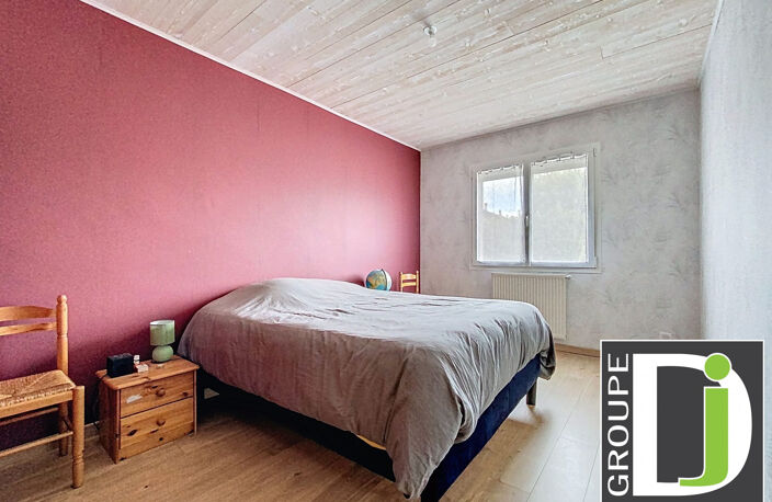 Maison mitoyenne à vendre à Etoile-sur-Rhône, avec garage et — photo 5