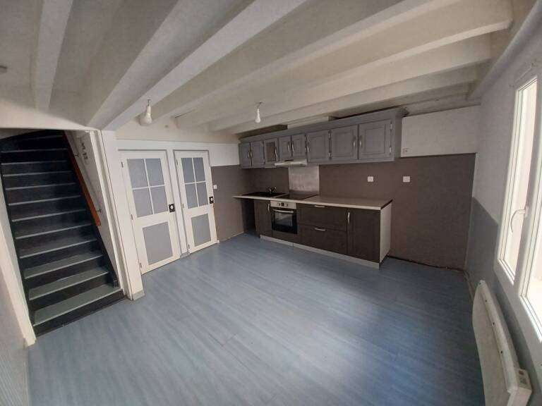ROQUECOURBE - Maison de village — photo 1