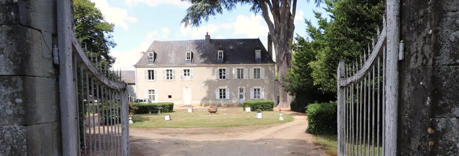 Maison 13 Pièces 306 m² à vendre à Pellevoisin (36180)