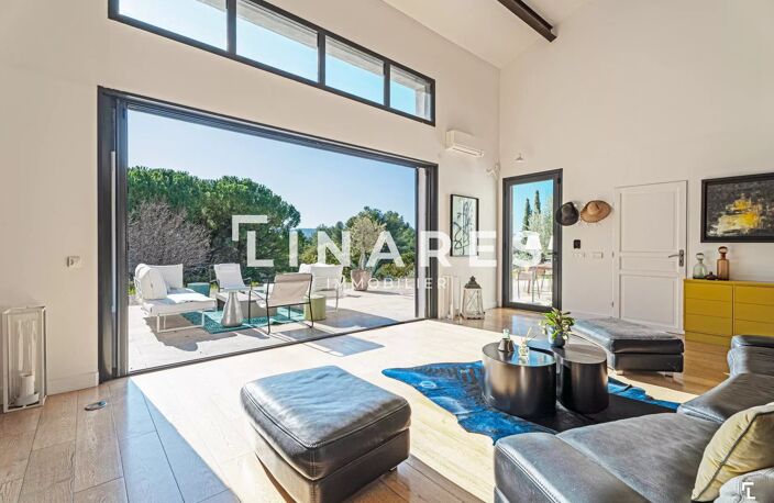 LA MAJESTUEUSE - Villa T8 de 305m² dont une dépendance T3 de 35m — photo 3