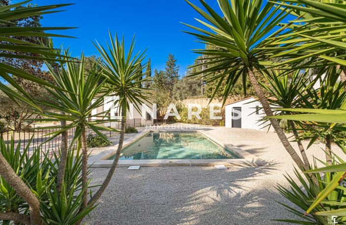 LA MAJESTUEUSE - Villa T8 de 305m² dont une dépendance T3 de 35m — photo 4