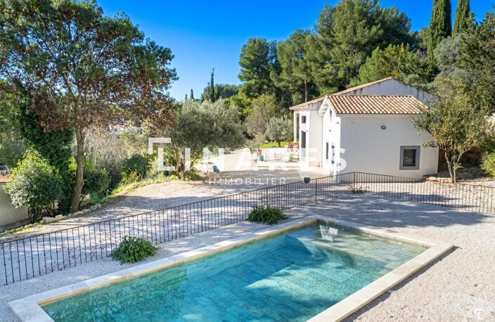 LA MAJESTUEUSE - Villa T8 de 305m² dont une dépendance T3 de 35m — photo 5