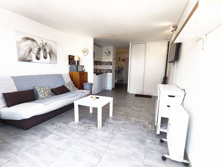 Studio cabine traversant rez-de-chaussée surélevé de 22 m² ave — photo 1