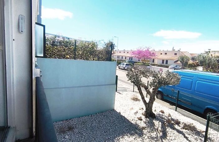 Studio cabine traversant rez-de-chaussée surélevé de 22 m² ave — photo 5