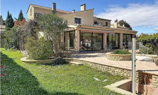 Maison 8 Pièces 340 m² à vendre à Vaison-la-Romaine (84110)