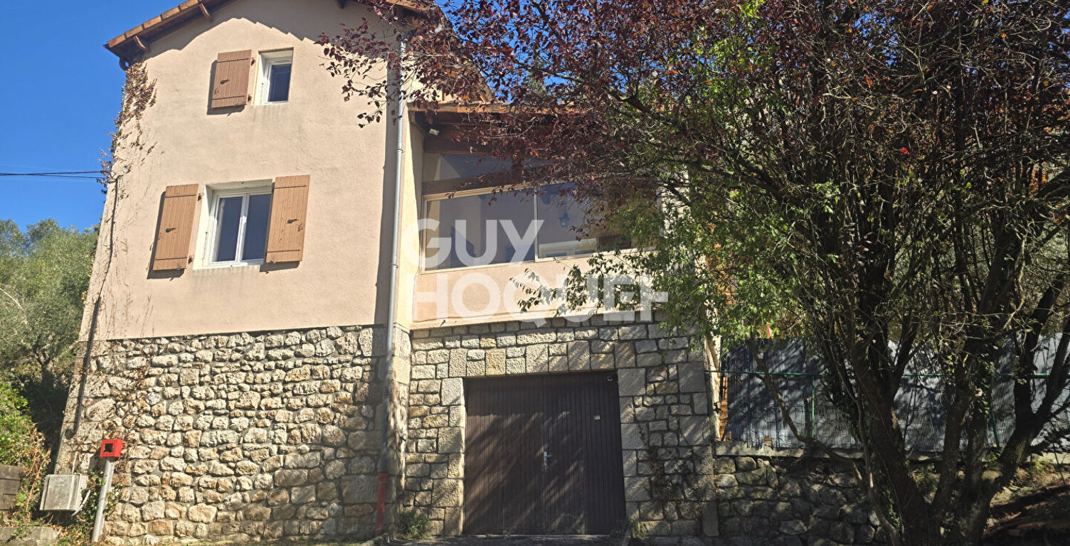 Maison 4 pièces à louer à Ucel, 117 m² avec jardin et garage — photo 1