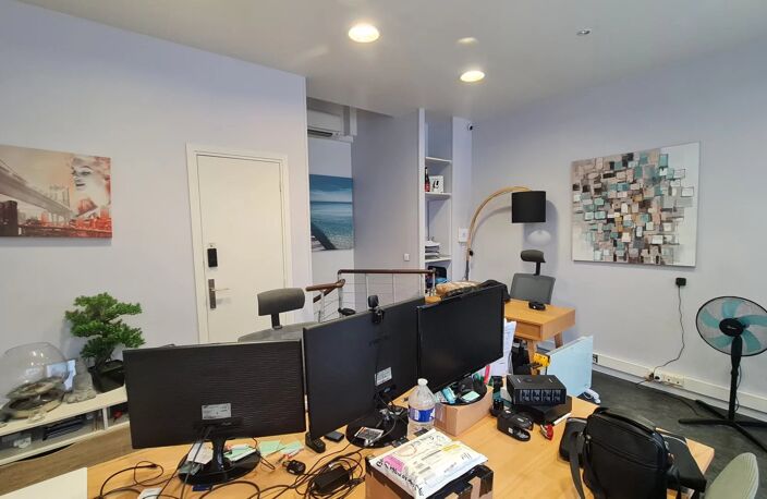 Local commercial 2 pièces 68 m² à Nice St Roch — photo 2