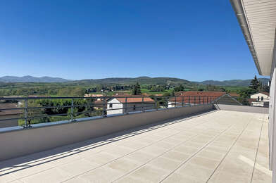 Appartement 3 pièces 962 €