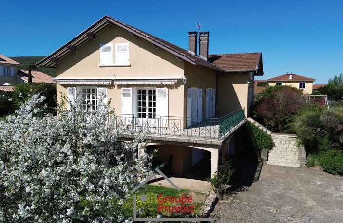 Vente maison 7 pièces 170 m² Pollionnay (69290) — photo 2