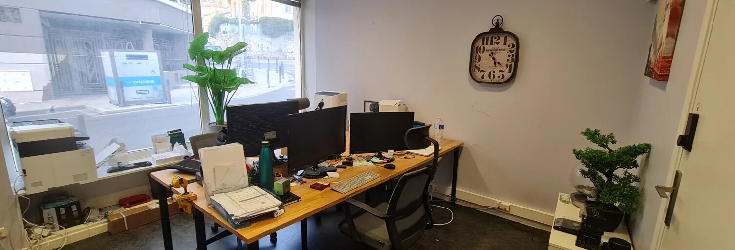 Commerce 2 Pièces 68 m² à louer à Nice (06300)