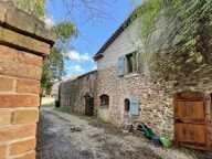 Lezan, ensemble immobilier à fort potentiel de 2 appartements, une maison et une remise soit 440m2 + possibilité de détacher une parcelle constructible de 500m2 env. — photo 4