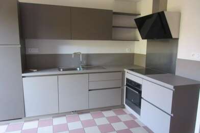Appartement 4 pièces 930 €