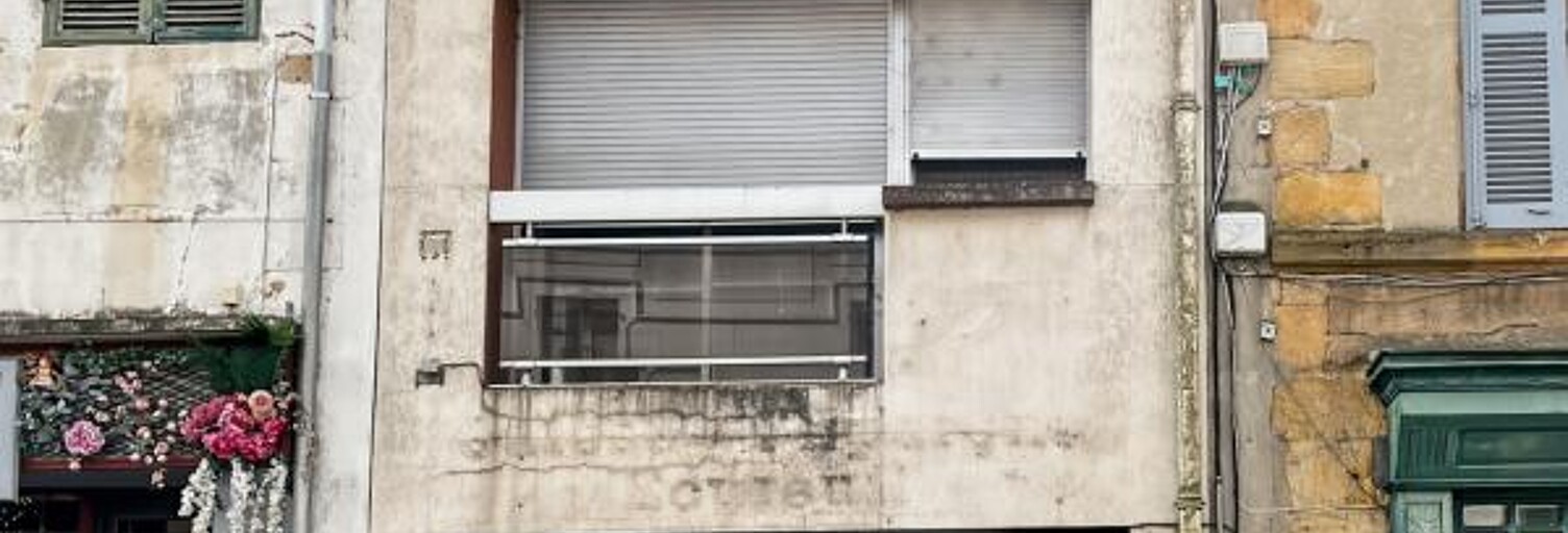 Immeuble  135 m² à vendre à Montmarault (03390)
