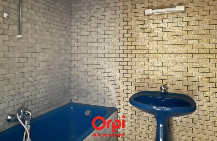 Immeuble MONTMARAULT — photo 5