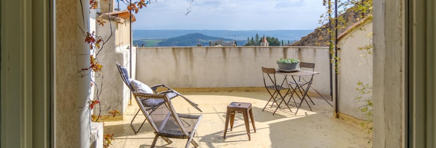 Maison 6 Pièces 160 m² à vendre à Pierrerue (04300)