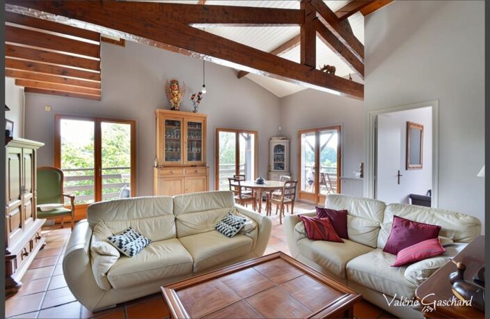 Maison proche St Seurin sur l'Isle-   3 chambres avec vue dégagée — photo 2