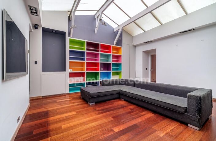 PARIS 11e – FOLIE-MÉRICOURT / OBERKAMPF – LOFT ATYPIQUE 157 M² CARREZ / 184 M² AU SOL – 2 ENTRÉES – PATIO — photo 3