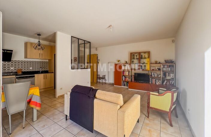 Appartement 3 pièces - LUMINOSITÉ - CALME - stationnement sécurisé en sous sol — photo 3