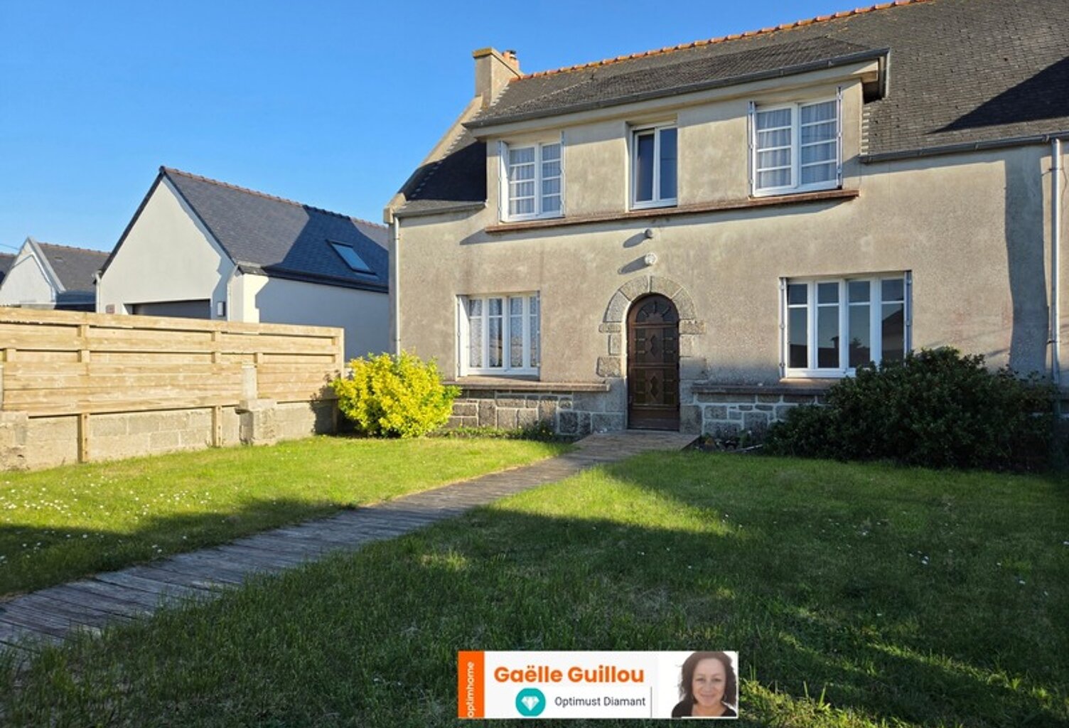 Maison mitoyenne de 8 pièces - 5 chambres - jardin clos - à 150m de la mer — photo 1