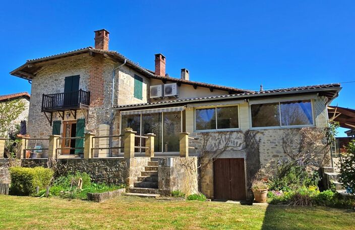 Grande maison familiale en Pierre avec Jardin - Piscine et Ruisseau- Proche saint-Junien — photo 2