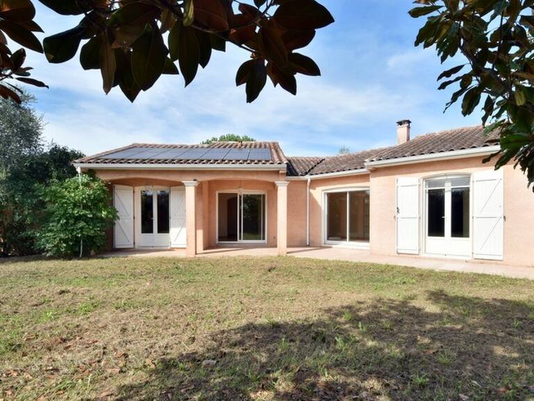 VILLA T6 - PLAIN-PIED ET AU CALME — photo 1