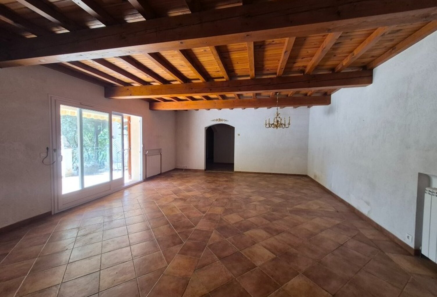 Maison à vendre 5 pièces BAGNOLS EN FORET (83). A rénover. 424 000 € — photo 1