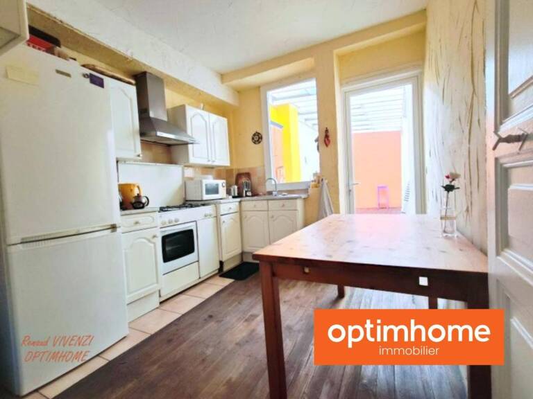 CATLLAR – Maison rénovée 99 m², 3 chambres, terrasse couverte – 109 000 € — photo 1