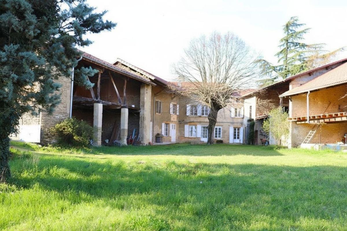 Villa / Maison  T8 à vendre Triors 26750