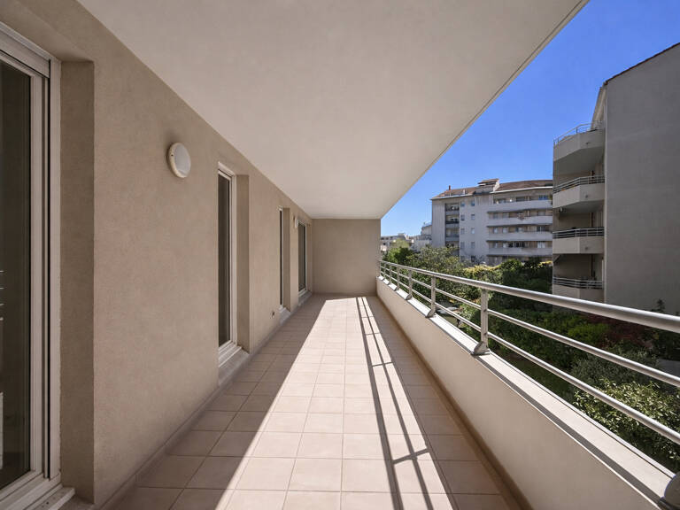 SOUS OFFRE APPARTEMENT T3 73M2 + 20m2 TERRASSE QUARTIER CAST — photo 1