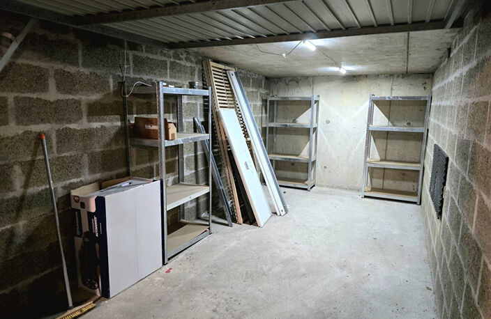 EXCLU - RENNES GARE - GARAGE FERME en sous-sol sécurisé — photo 2